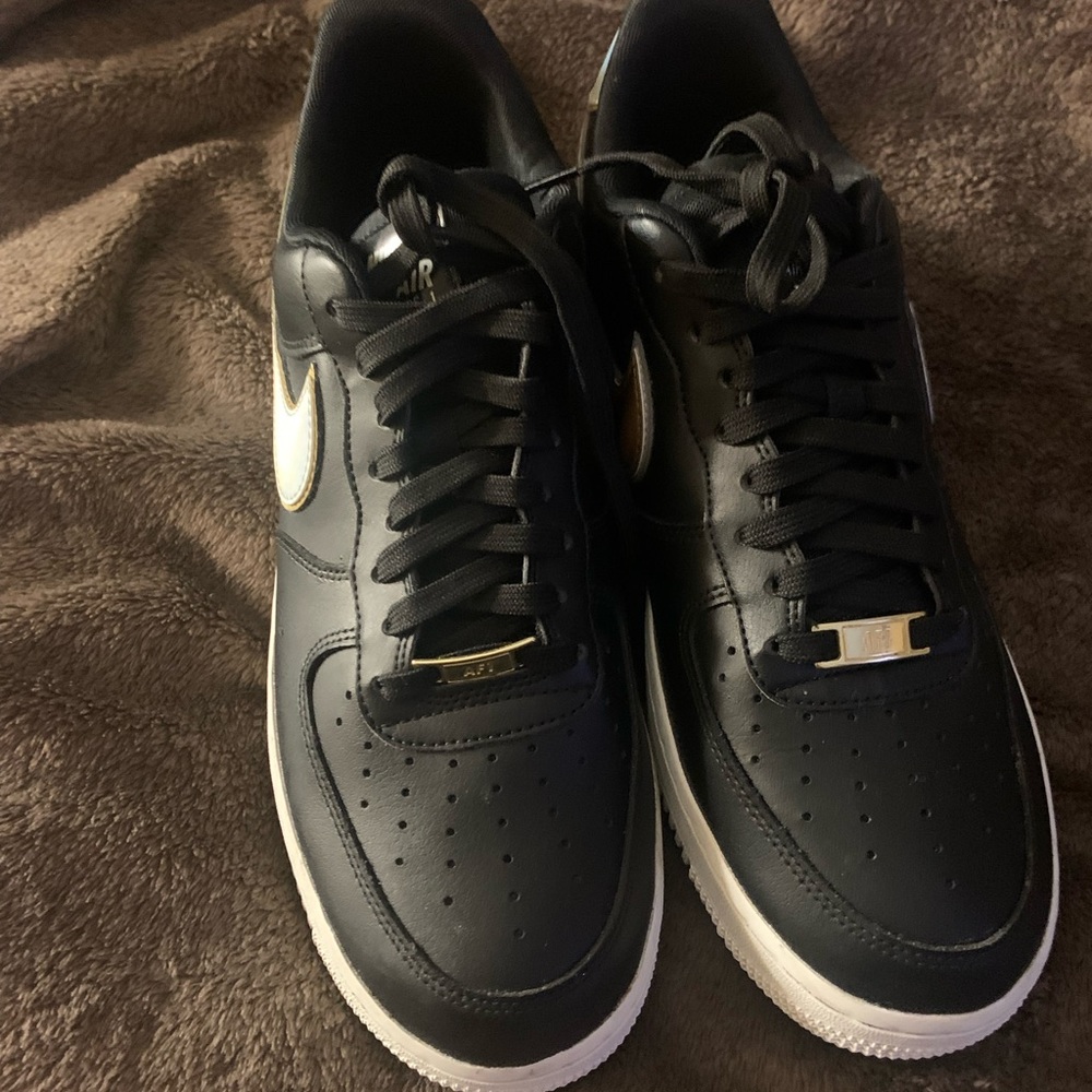 Nike Air Force One - Picture 4 of 4